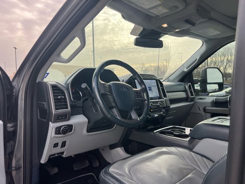 Used 2022 Ford F250 Limited image 22