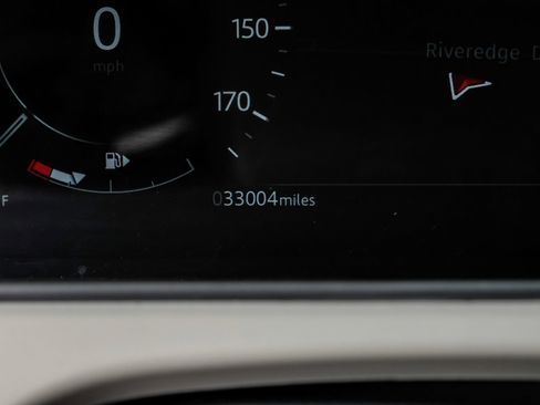 Used 2023 Land Rover Range Rover Velar R-Dynamic S image 24