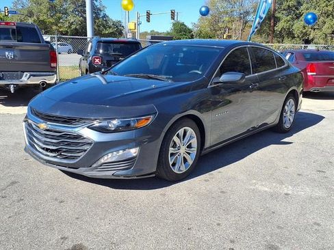 Used 2020 Chevrolet Malibu LT image 3