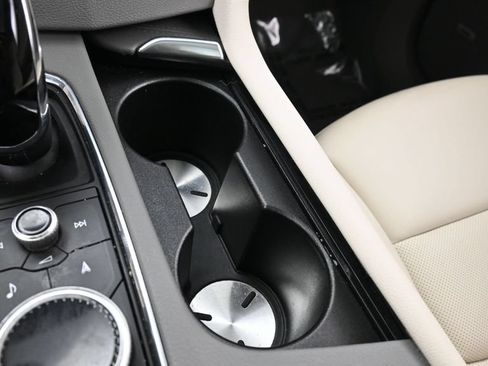 Certified 2023 Cadillac XT6 Premium Luxury FWD image 26