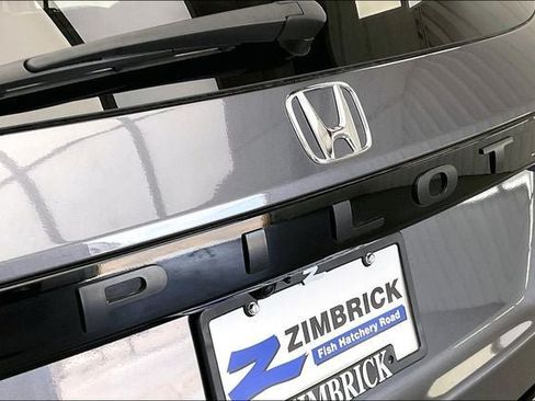Used 2025 Honda Pilot EX-L image 9