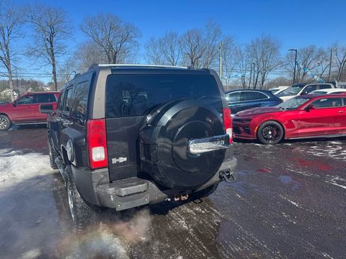 Used 2007 HUMMER H3 image 9