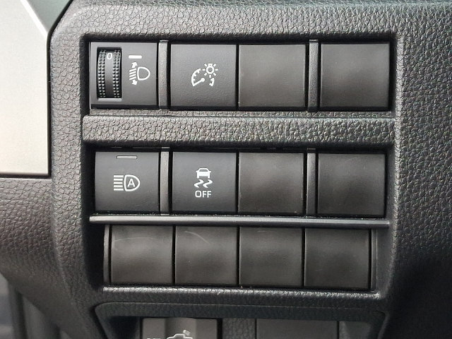 Used 2025 Toyota Tacoma TRD Sport AWD/4WD image 9