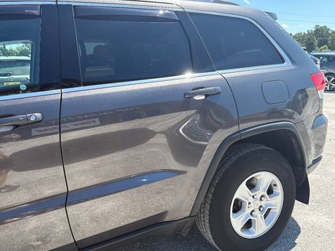 Used 2017 Jeep Grand Cherokee Laredo w/ Quick Order Package 23E AWD/4WD image 18