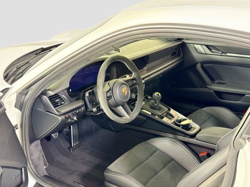 Used 2025 Porsche 911 GT3 w/ Chrono Package RWD image 15