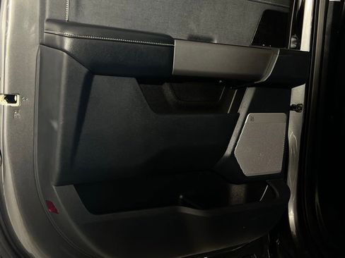 Used 2025 Ford F250 Lariat w/ Chrome Package image 28