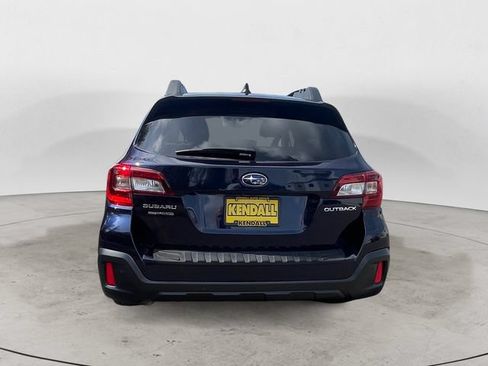 Used 2018 Subaru Outback 2.5i Limited AWD/4WD image 5