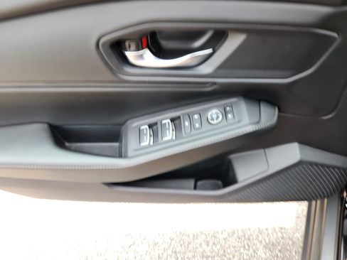 Used 2024 Honda Accord Sport image 17