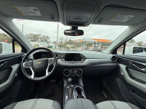 Used 2019 Chevrolet Blazer LT image 11