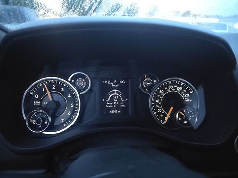 Used 2022 RAM 1500 Big Horn AWD/4WD image 2