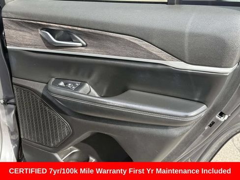 Used 2023 Jeep Grand Cherokee Limited AWD/4WD image 12