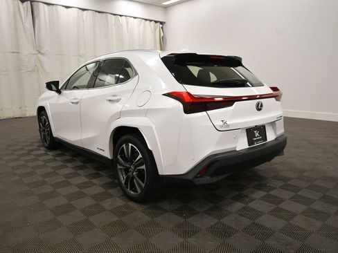 Used 2022 Lexus UX 250h w/ Premium Package AWD/4WD image 5