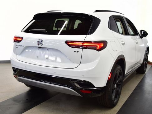 Used 2023 Buick Envision Essence w/ Sport Touring Package image 7