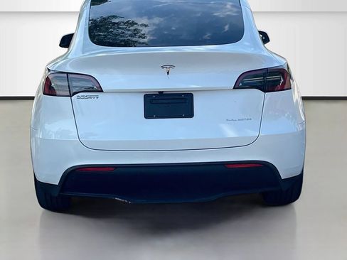 Used 2025 Tesla Model Y Long Range AWD/4WD image 6