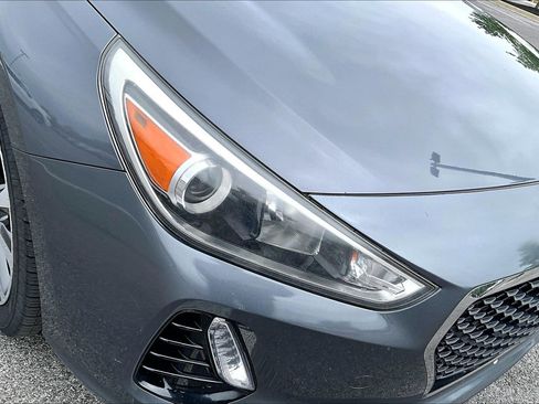 Used 2018 Hyundai Elantra GT FWD image 32