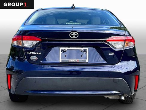 Used 2022 Toyota Corolla LE FWD image 5