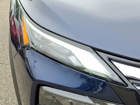 Certified 2024 Nissan Rogue SV AWD/4WD image 10