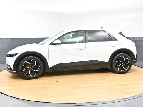 Used 2024 Hyundai Ioniq 5 SE RWD image 6