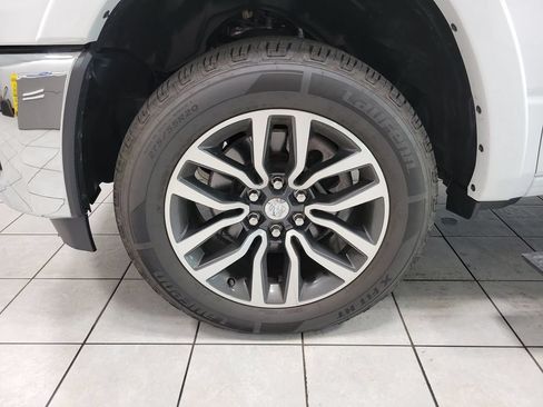 Used 2025 RAM 1500 Limited AWD/4WD image 47