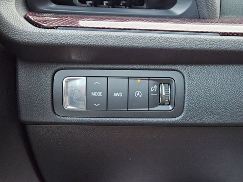 New 2026 Chevrolet Traverse Z71 w/ Driver Confidence Package AWD/4WD image 23