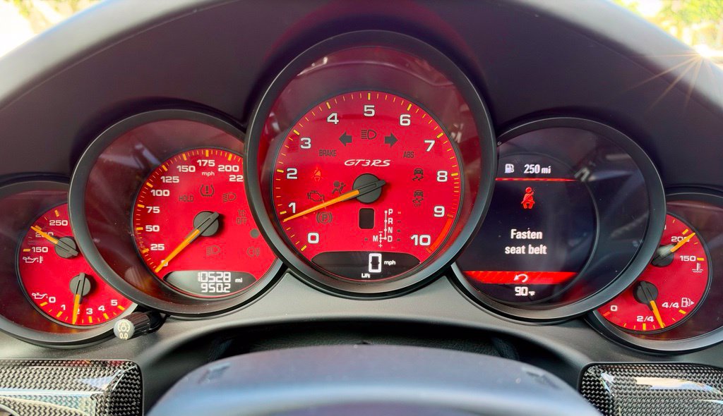 Used 2019 Porsche 911 GT3 RS RWD image 3