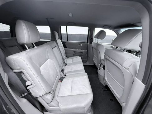 Used 2015 Honda Pilot LX image 24