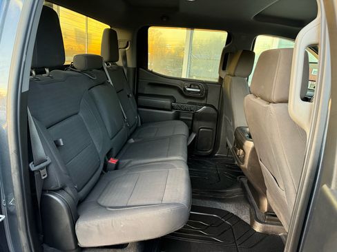 Used 2021 Chevrolet Silverado 1500 LT Trail Boss w/ Bed Protection Package image 28