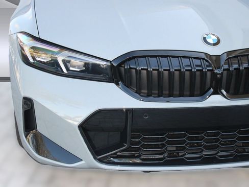 Used 2026 BMW 330i Sedan w/ M Sport Package RWD image 11