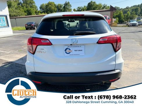 Used 2017 Honda HR-V EX image 6