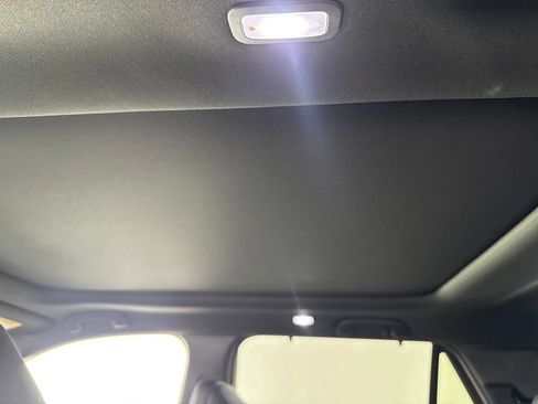 Certified 2025 Honda Pilot Black Edition image 27