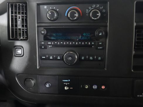 Used 2020 Chevrolet Express 2500 w/ Communications Package image 22