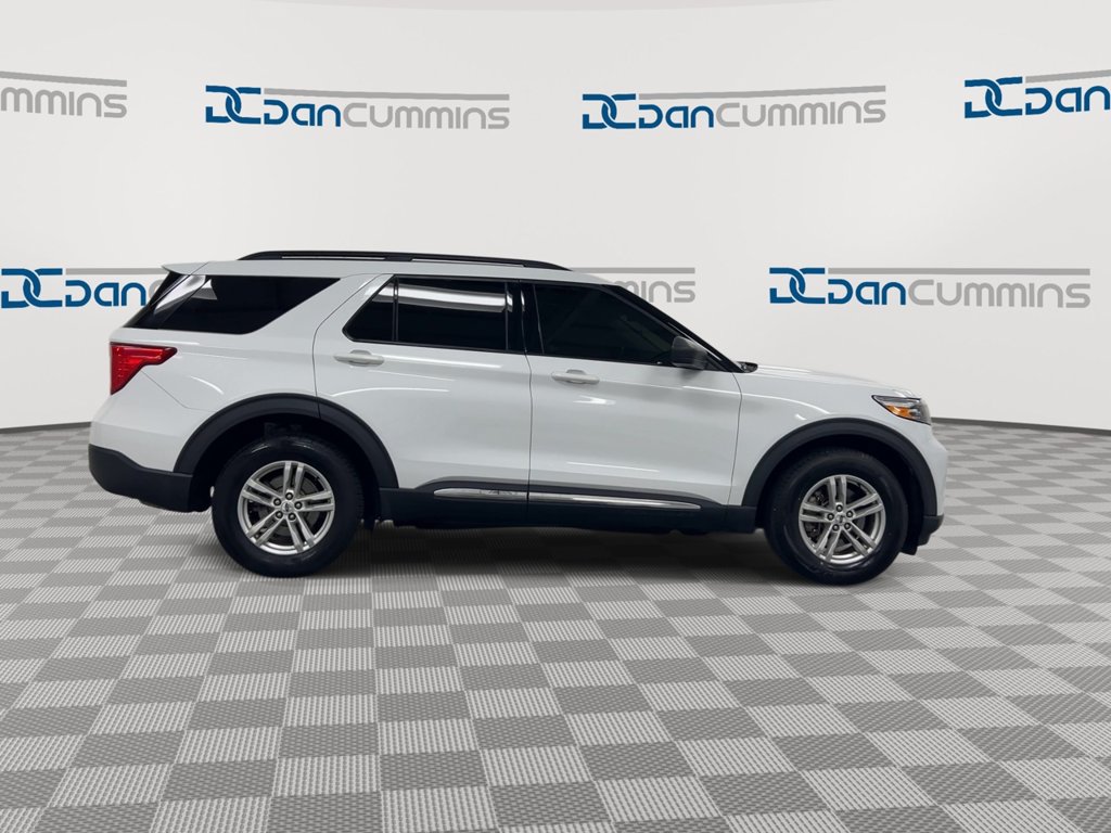 Used 2023 Ford Explorer XLT w/ Equipment Group 202A AWD/4WD image 9