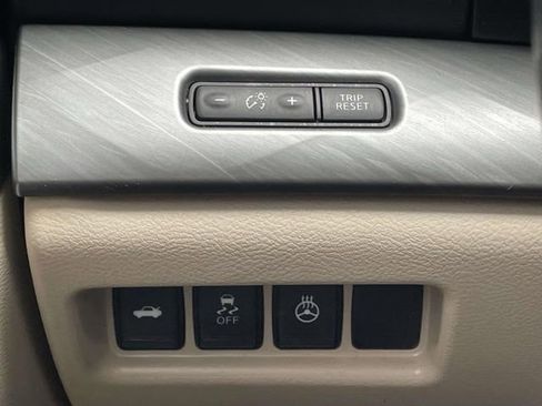 Used 2017 Nissan Maxima 3.5 SL FWD image 17