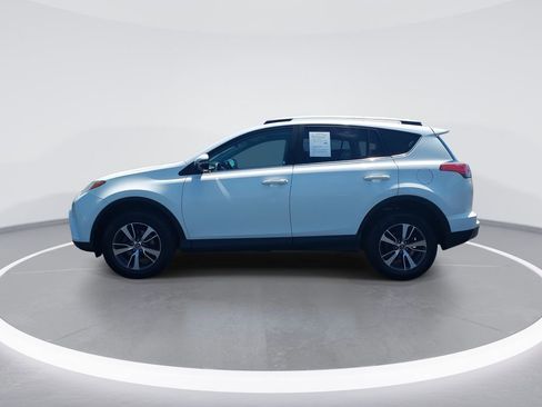 Used 2018 Toyota RAV4 XLE w/ Plus Extra Value Package AWD/4WD image 5