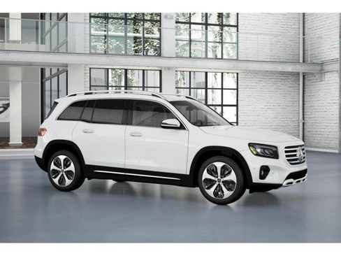 Certified 2025 Mercedes-Benz GLB 250 image 13