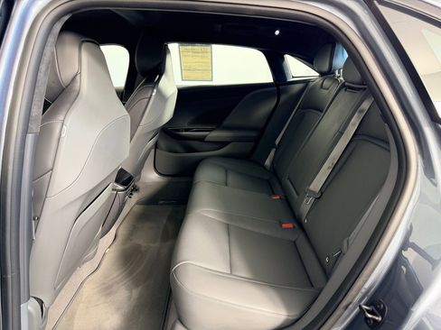 Used 2024 Lucid Air Pure image 18