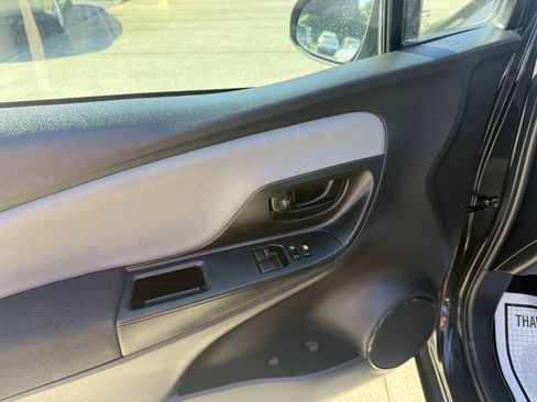 Used 2015 Toyota Yaris L FWD image 13
