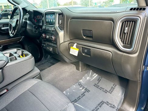 Used 2021 Chevrolet Silverado 1500 LT image 27