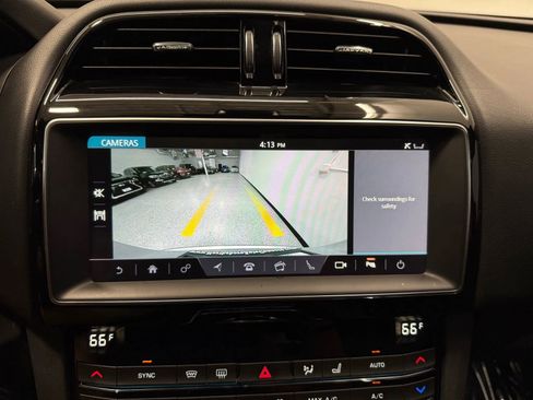 Used 2019 Jaguar F-PACE Premium image 36