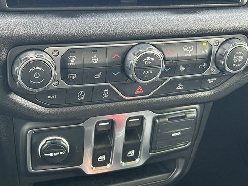 New 2026 Jeep Wrangler Sport AWD/4WD image 19