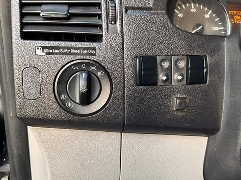 Used 2015 Mercedes-Benz Sprinter 2500 w/ Active Safety Plus Package image 34