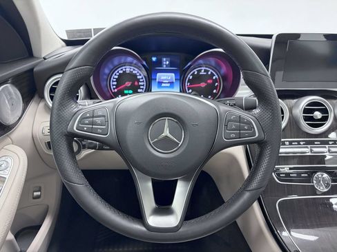 Used 2018 Mercedes-Benz C 300 4MATIC Sedan image 19