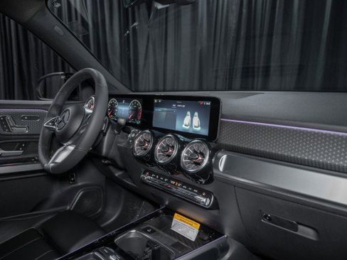 Certified 2025 Mercedes-Benz GLB 250 image 15