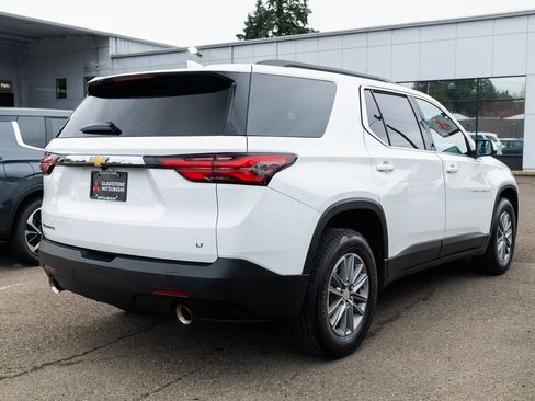 Used 2023 Chevrolet Traverse LT image 6