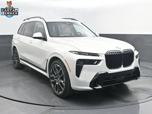 Certified 2025 BMW X7 xDrive40i w/ M Sport Package AWD/4WD image 9
