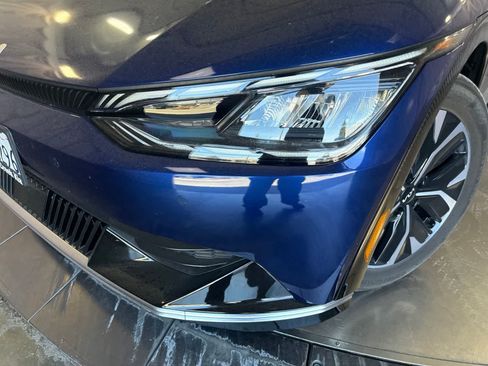 Used 2023 Kia EV6 Wind RWD image 7