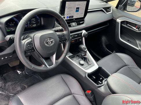Used 2025 Toyota RAV4 XSE w/ Premium Package AWD/4WD image 20