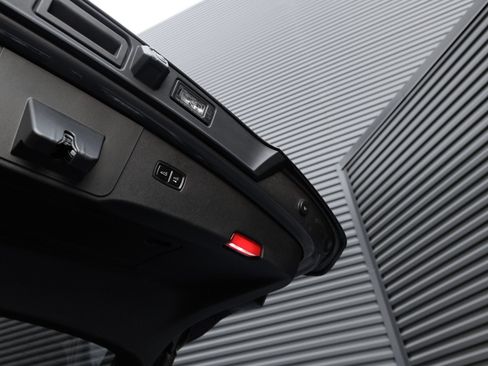 Certified 2022 Porsche Cayenne Coupe AWD/4WD image 27