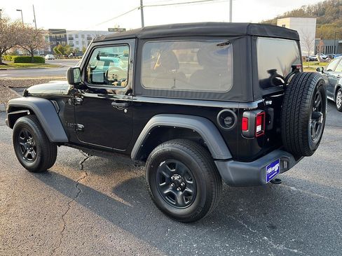 Used 2023 Jeep Wrangler Sport image 7