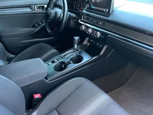 Used 2023 Honda Civic Sport image 17